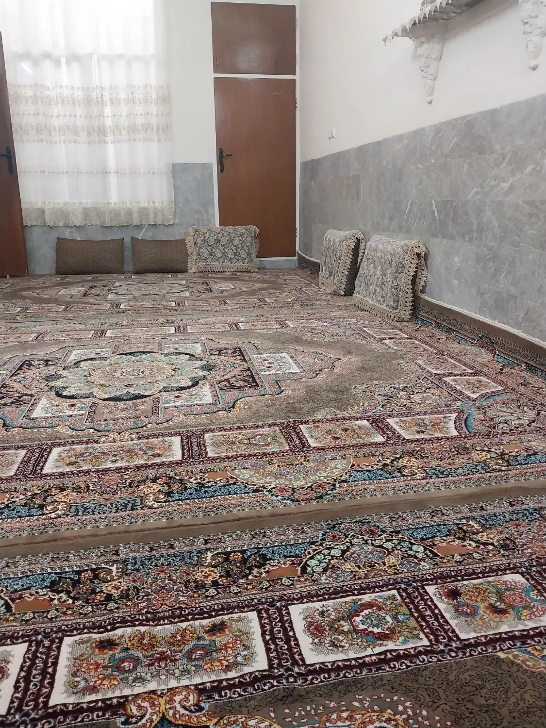 خانه اتاق سوییتهای مختلف پارکینگ بزرگ آرم مبلهتمیز