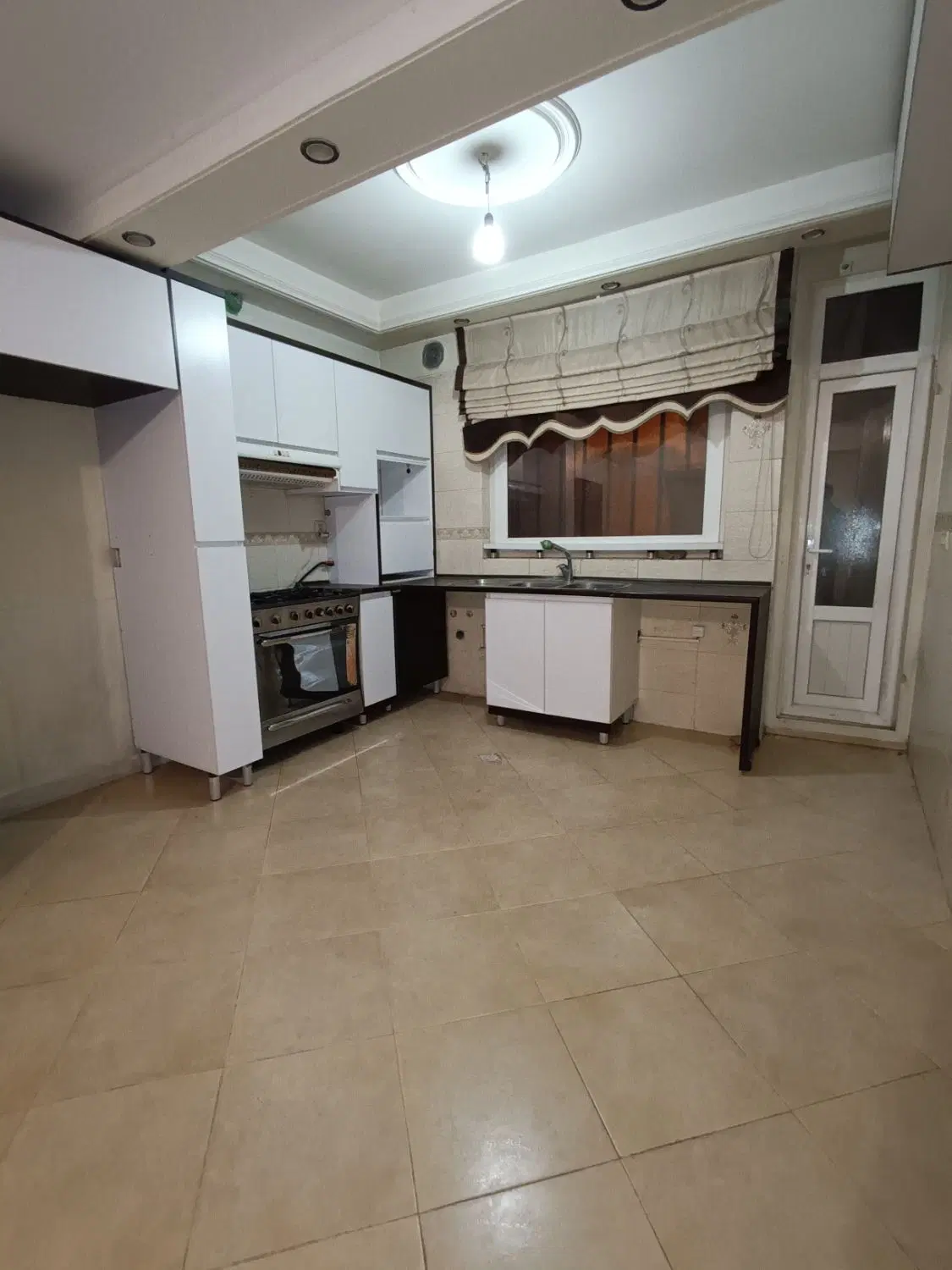 اجاره آپارتمان ۷۳متر دوخواب با پارکینگ