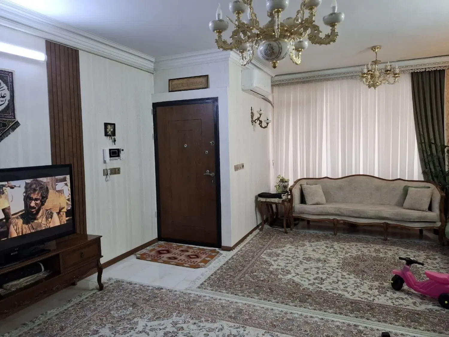 بهاران طبقه دوم