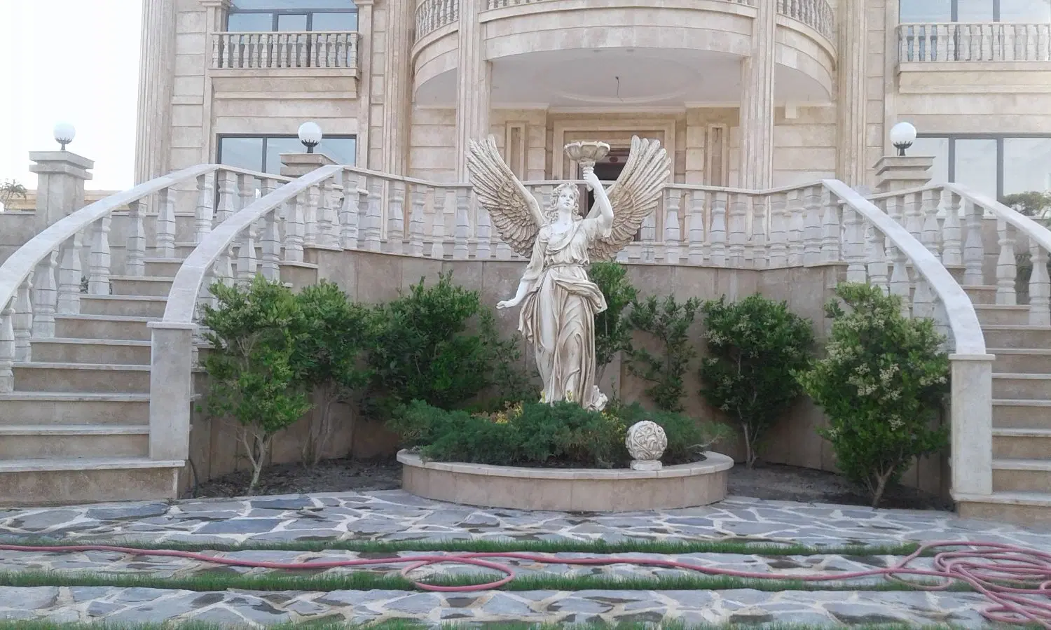 آپارتمان یکسال ساخت لاکچری