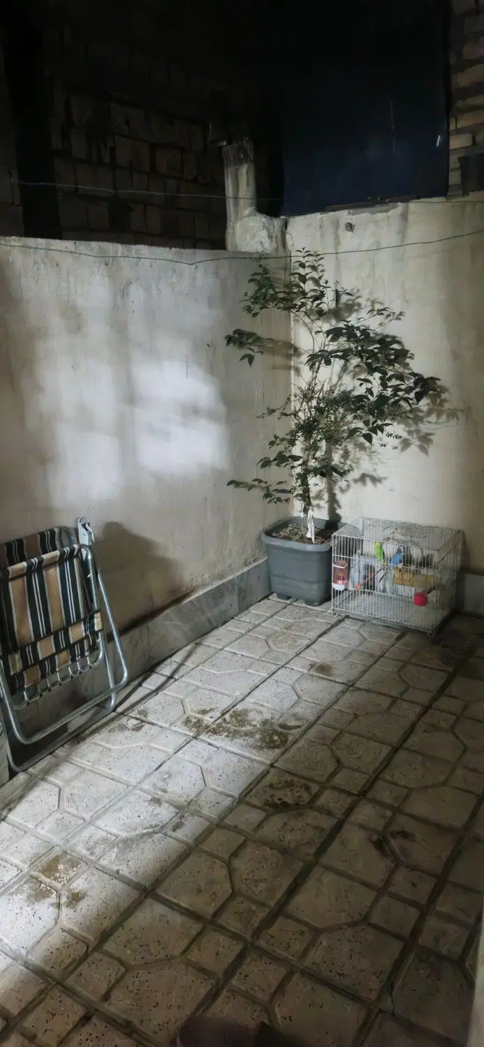 خونه ۷۵متری طبقه دوم روی همکف گلریز