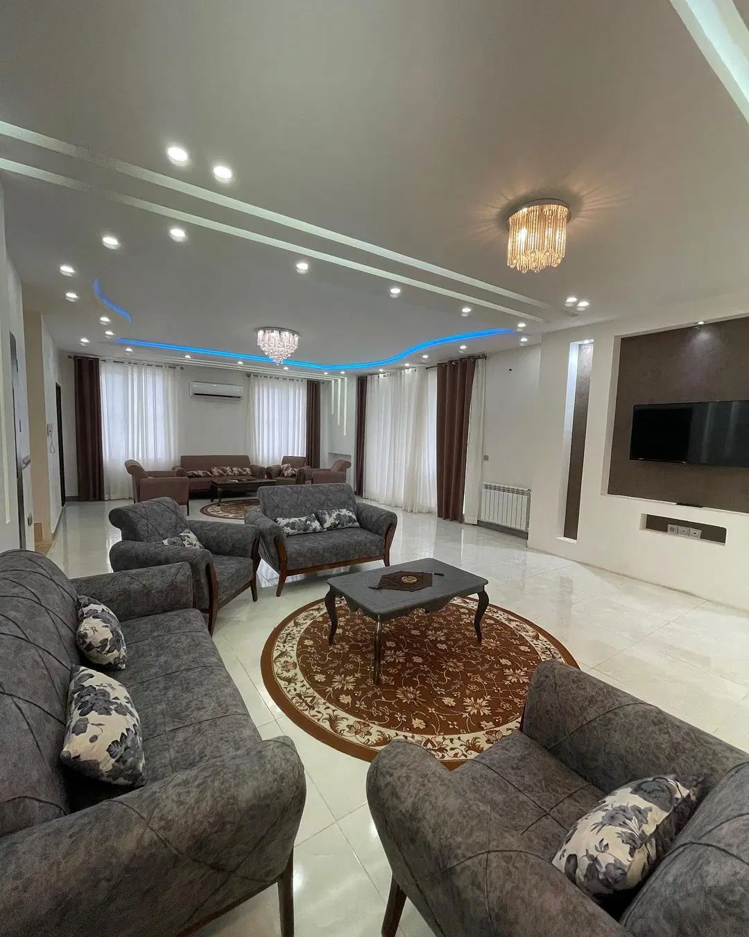 اجاره کوتاه مدت باغ ویلا جکوزی دار