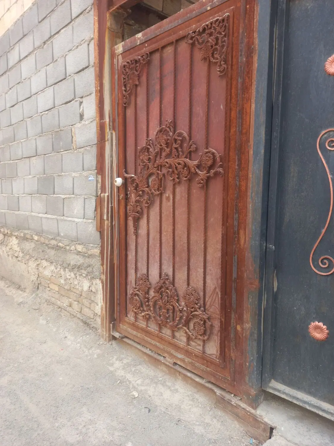 فروش زیر زمین