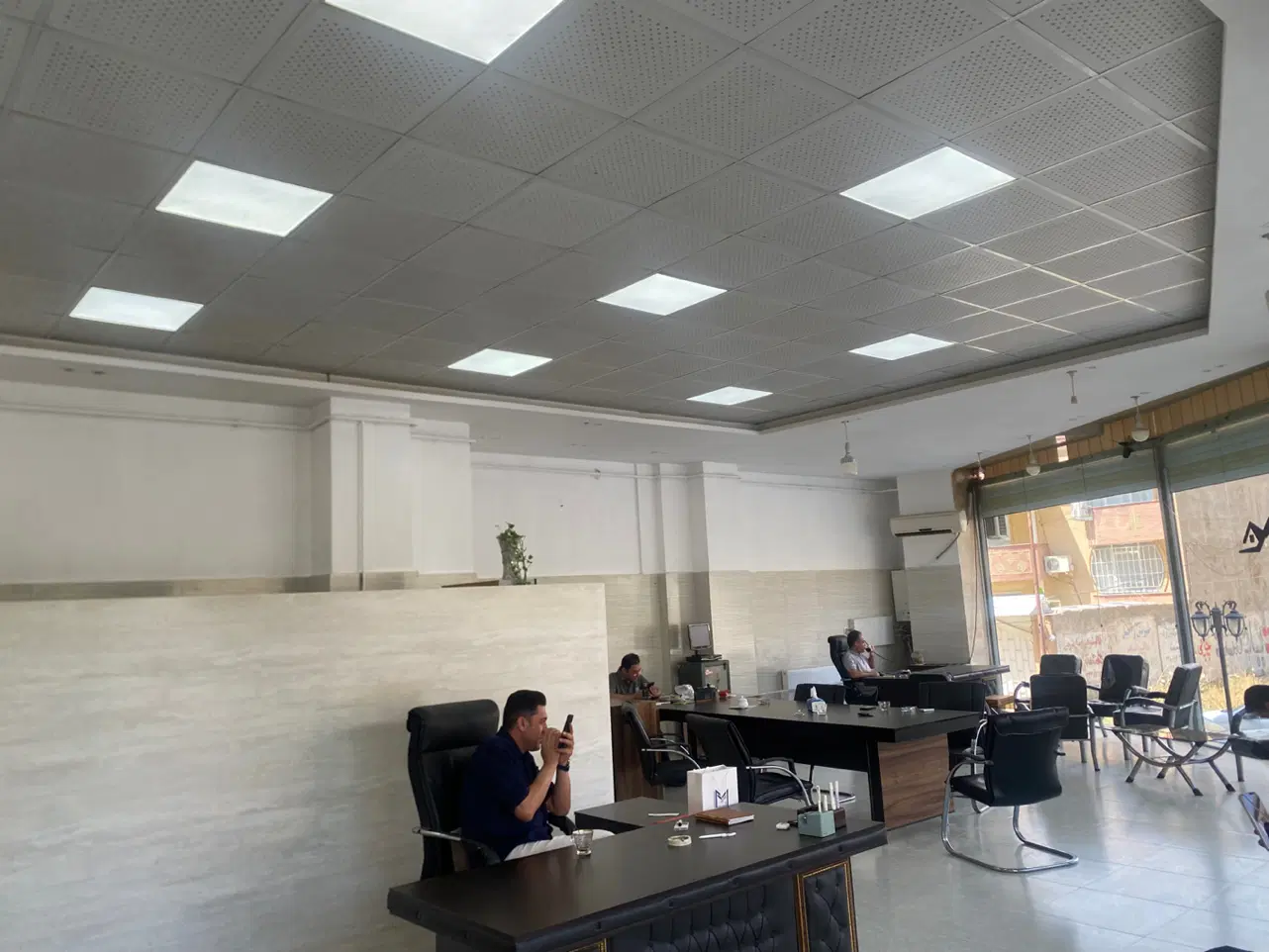 ۹۷ مترمغازه دو نبش  بر خیابان ۲۰ متری
