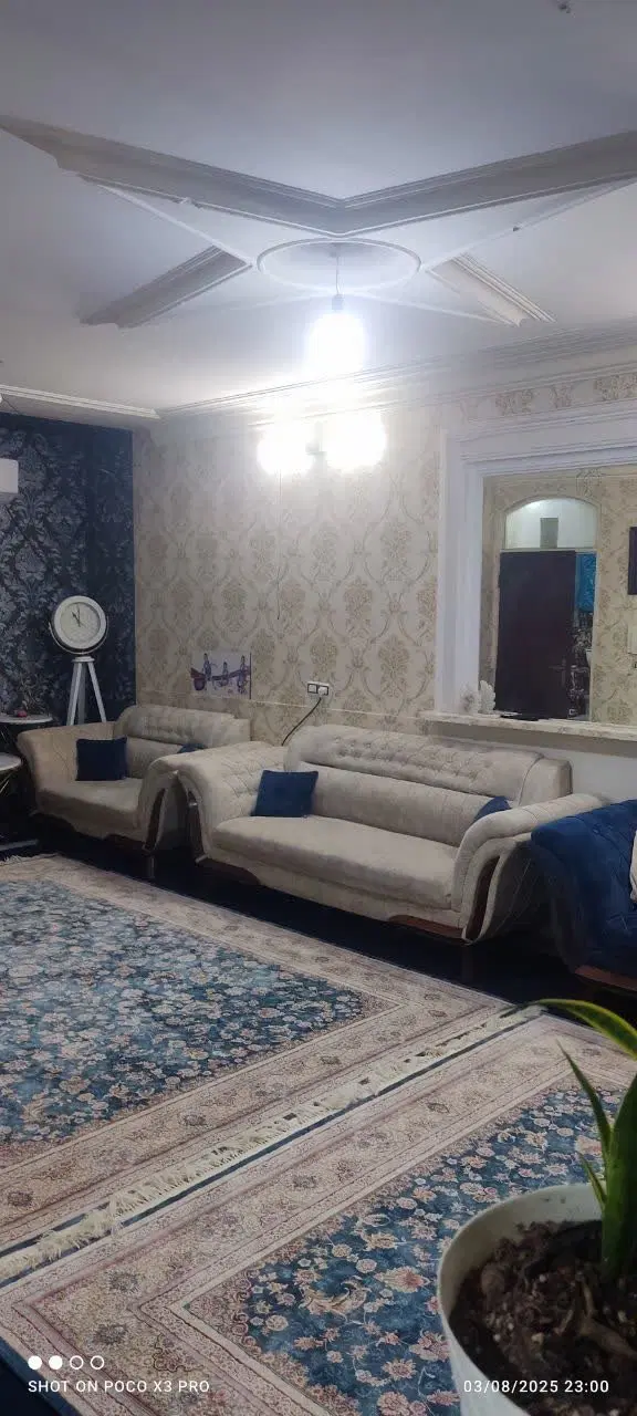 یک و نیم طبقه