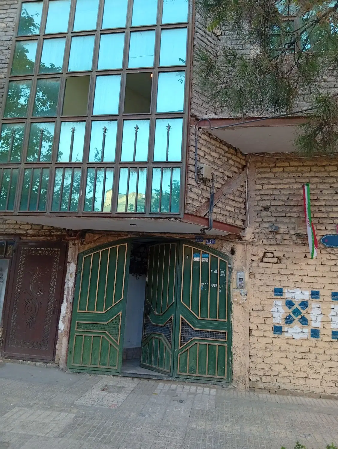 1واحد‌ملک‌اجاره‌60ملیون‌پیش‌۵ملیون‌برای‌۲نفر