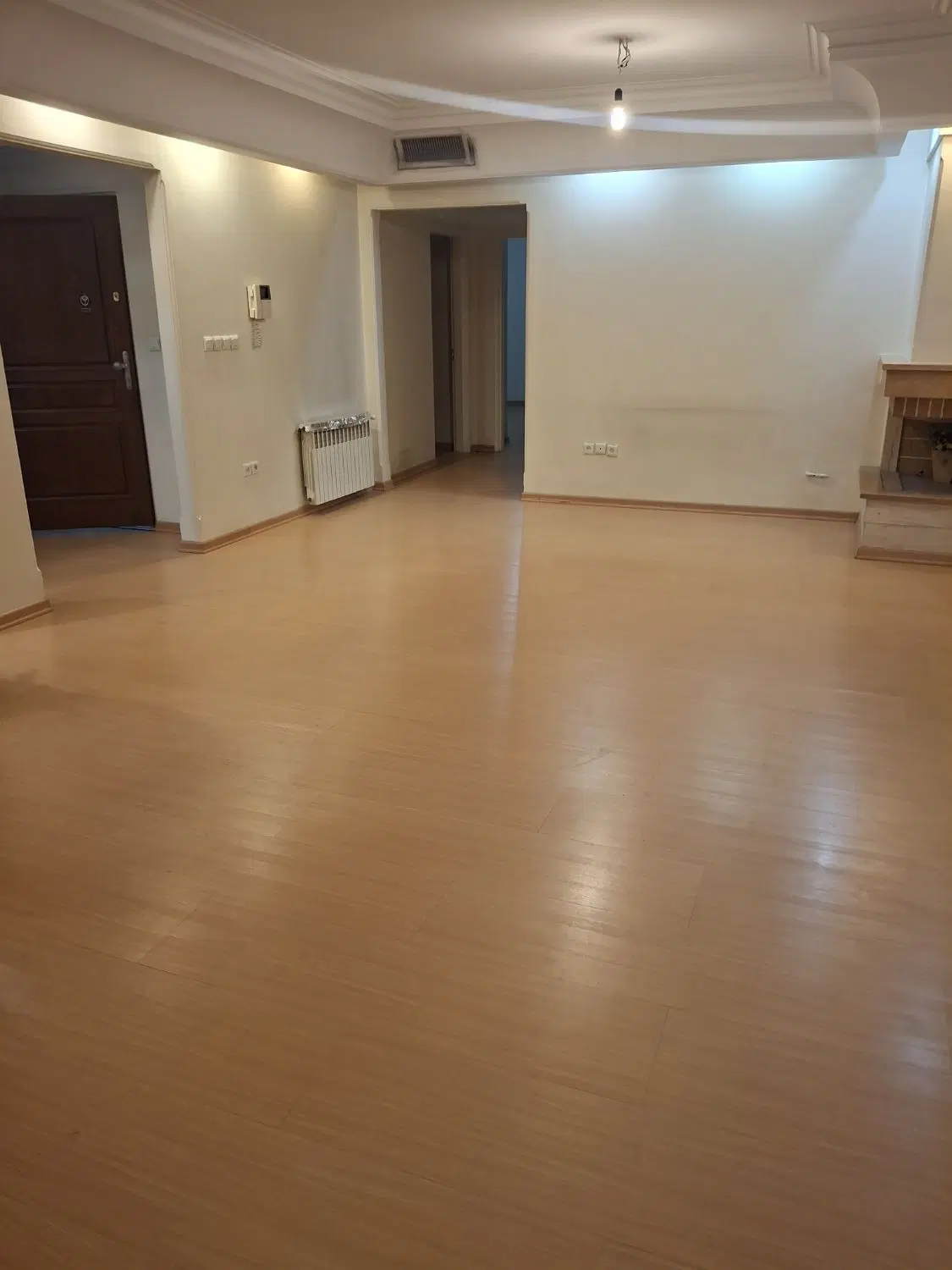 آپارتمان فروشی 133 متری در خیابان رشید