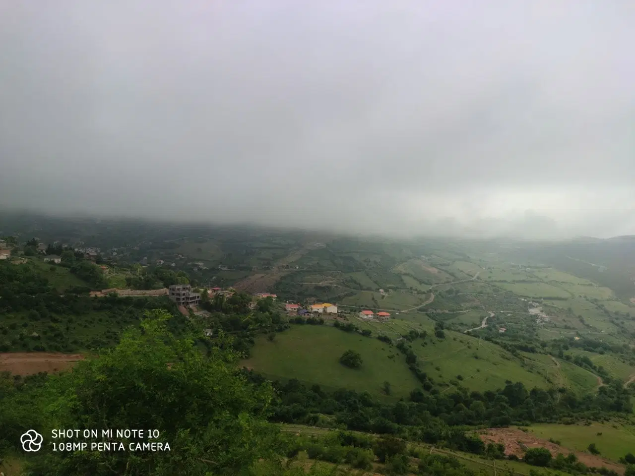 ۳۰۰زمین ش مال