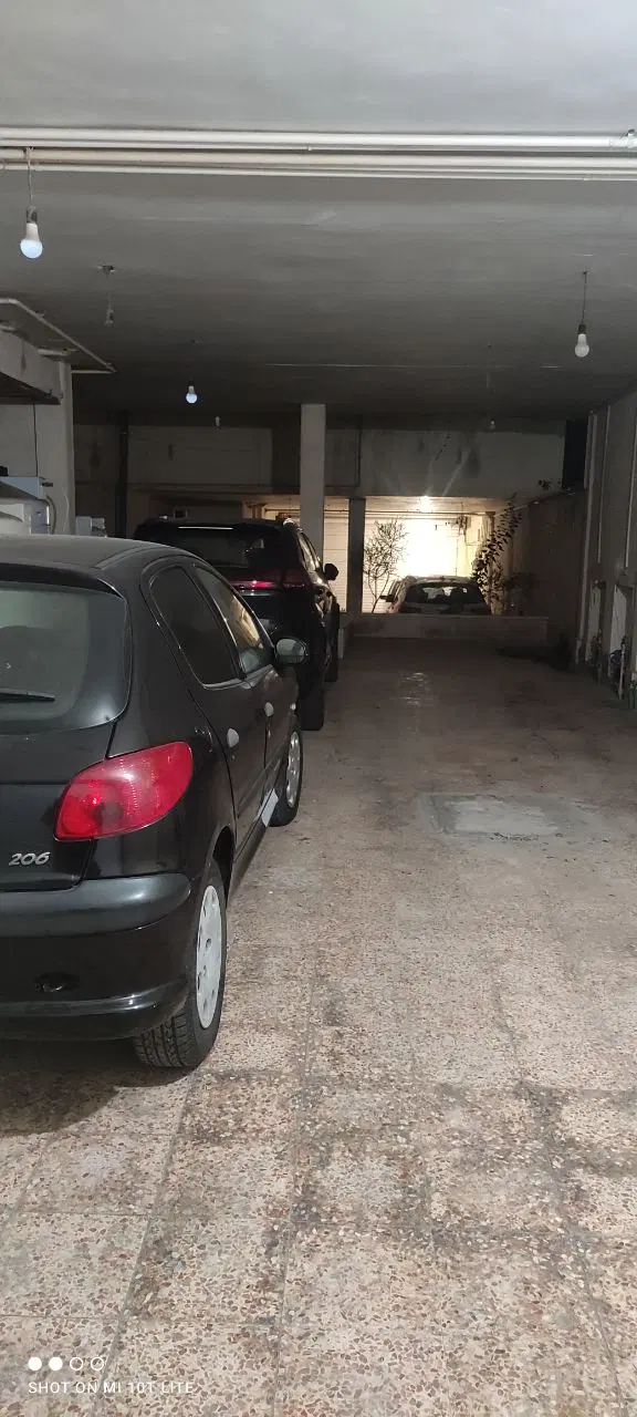 آپارتمان ۸۰ متری باهنر