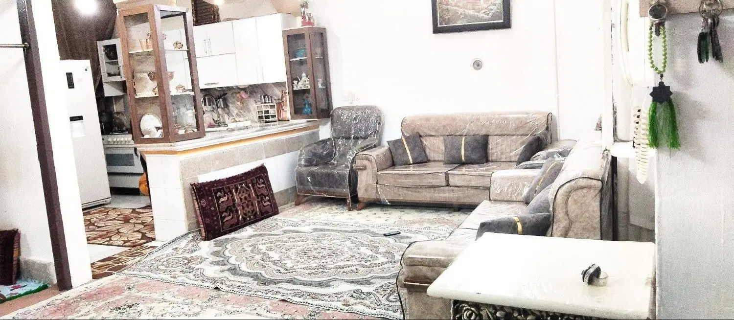 واحد همکف رسالت 108
