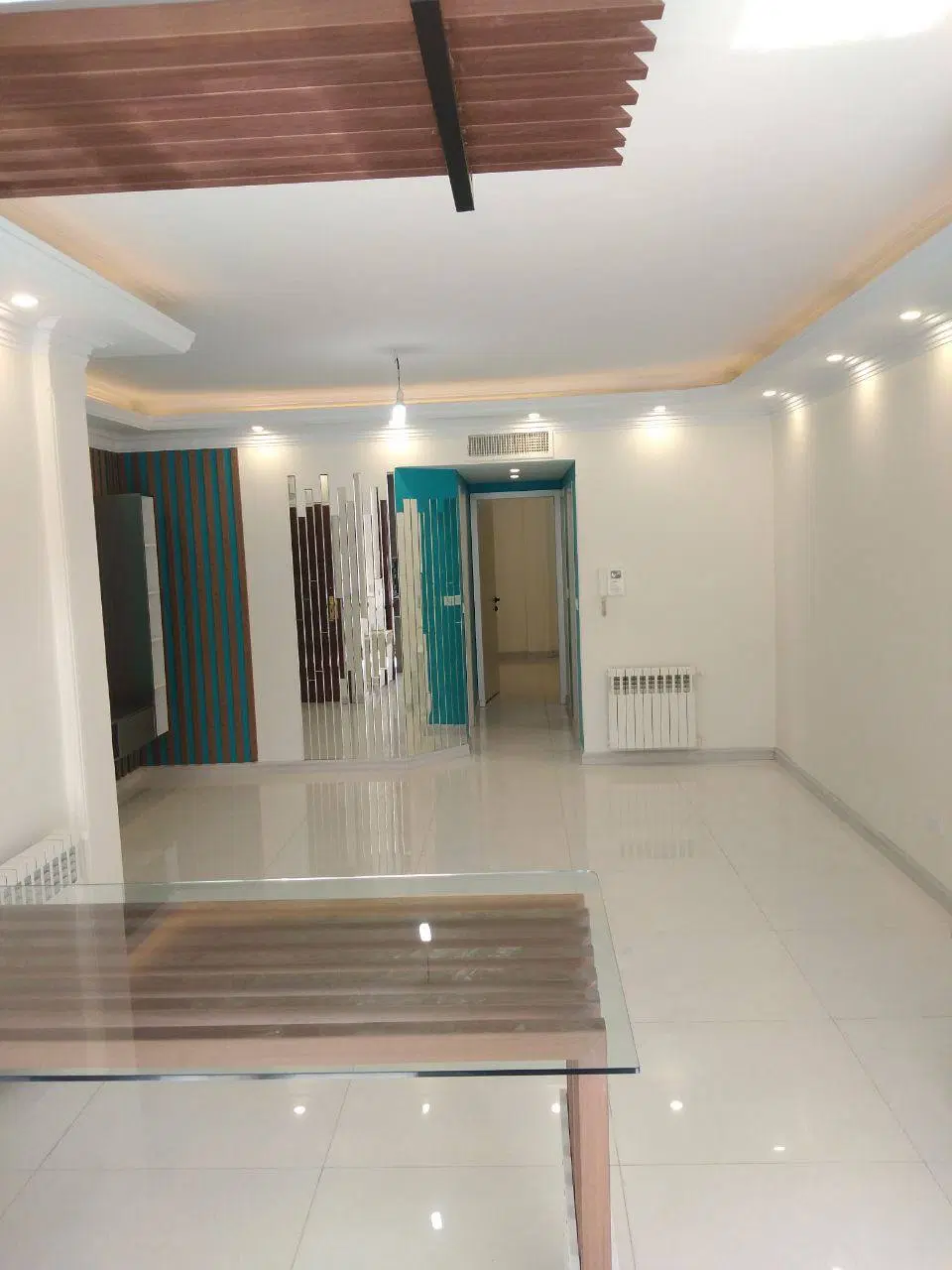 پارکینگ جای دوتاماشین جیحون