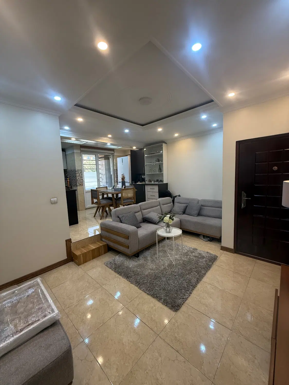 آپارتمان ۴۳ متری نقلی