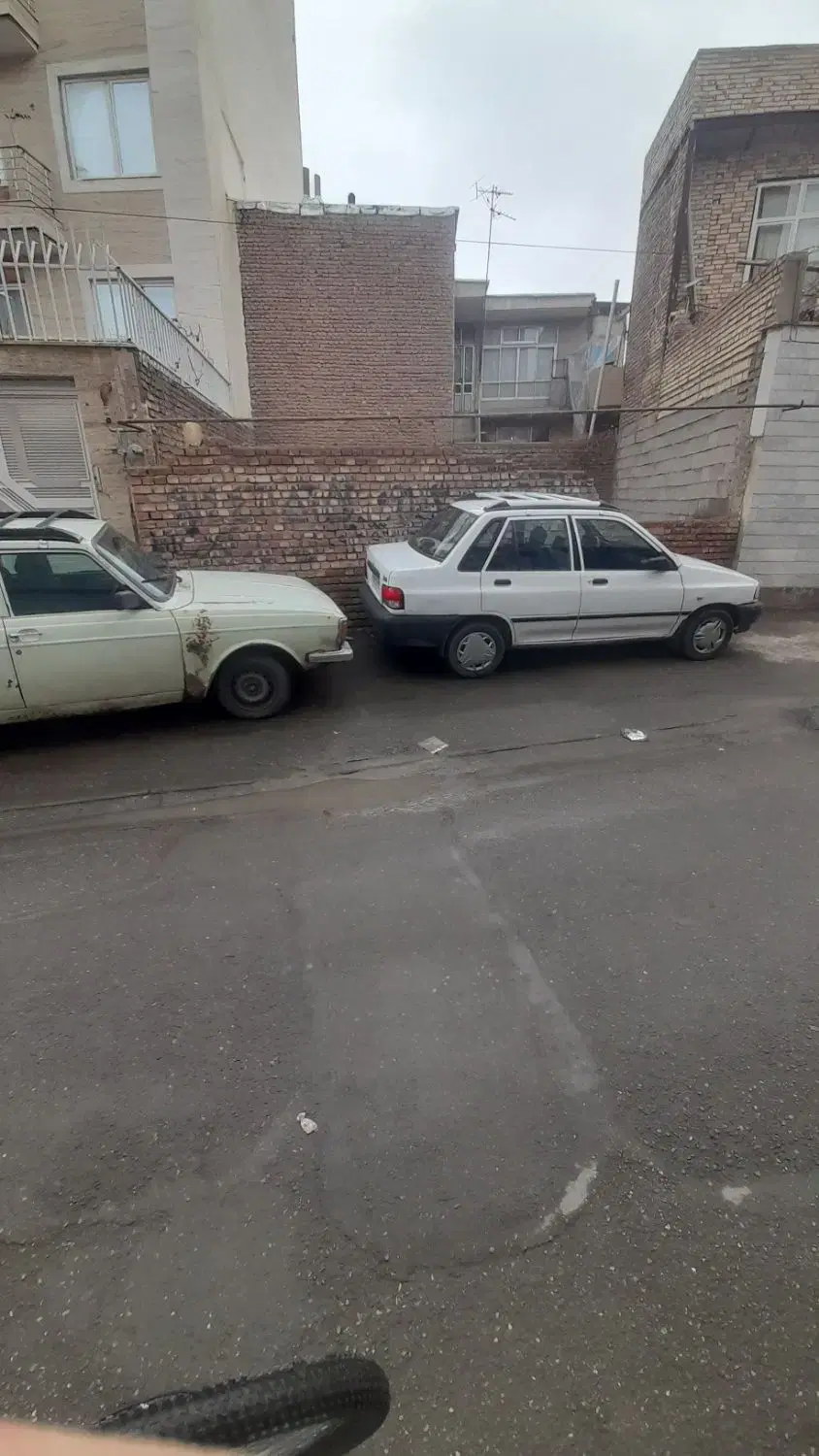 زمین کلنگی