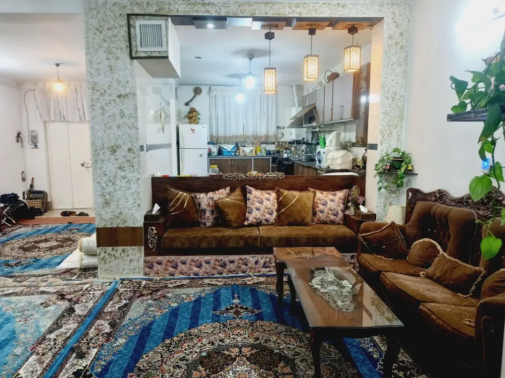 منزل درب ساختمان ۲خوابه