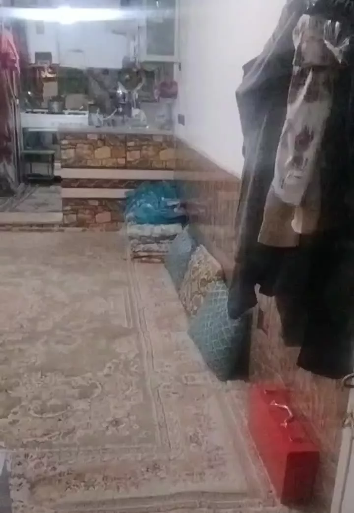 خانه دوطبقه کشمیری ۳نزدیک جاده اصلی