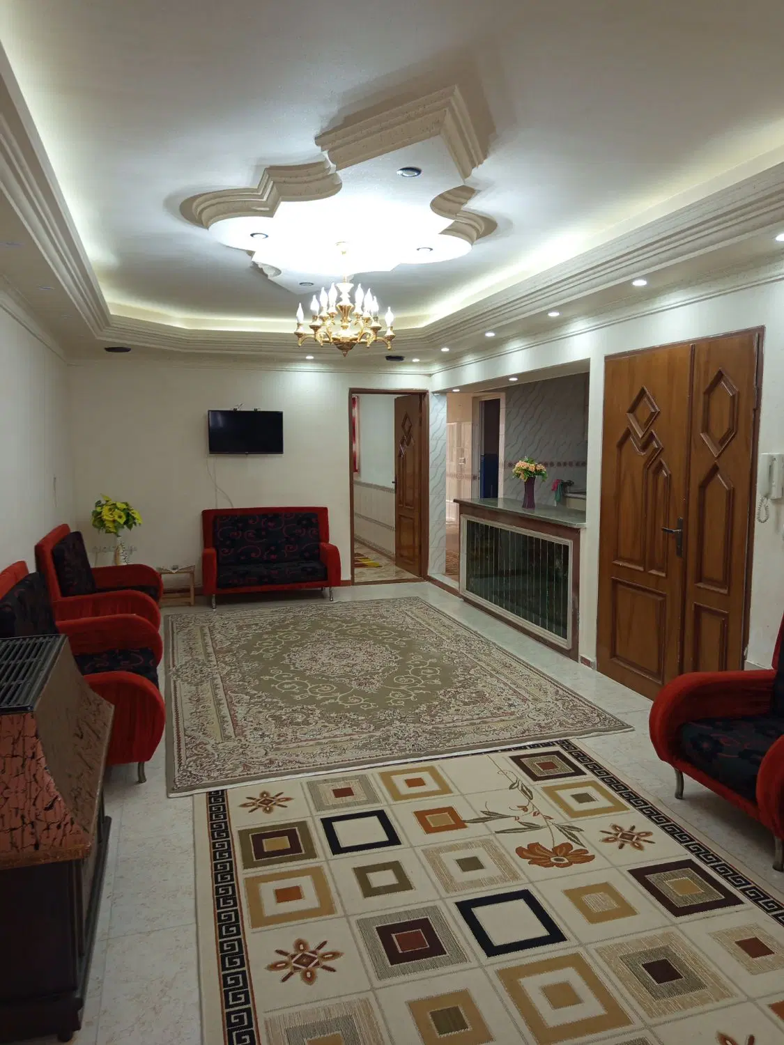 خونه حیاط دار دربست کلیدی