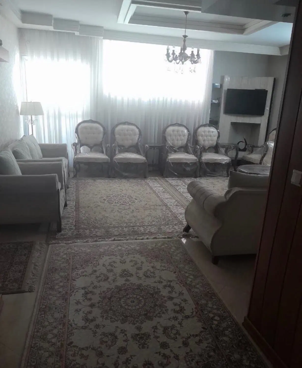 ۹۰ متری،لوکیشن عالی،حاشیه عطار،