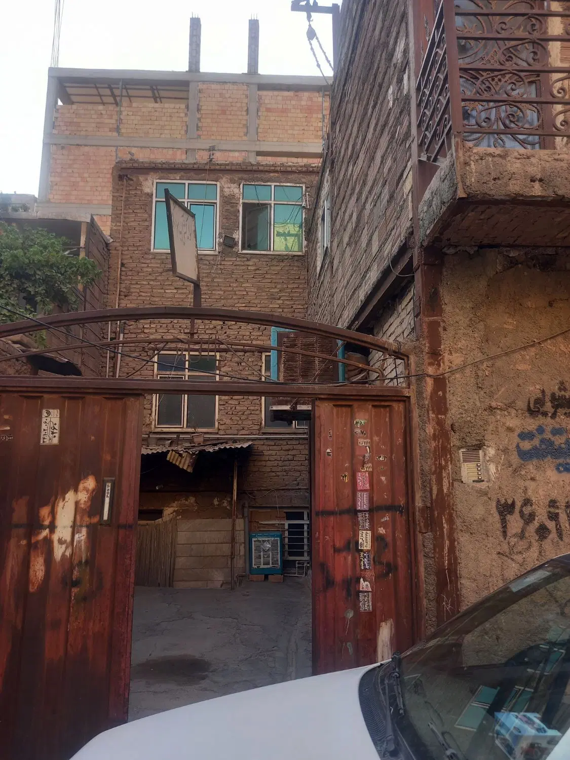 فروش ملک ۱۵۶متر در فرون آباد