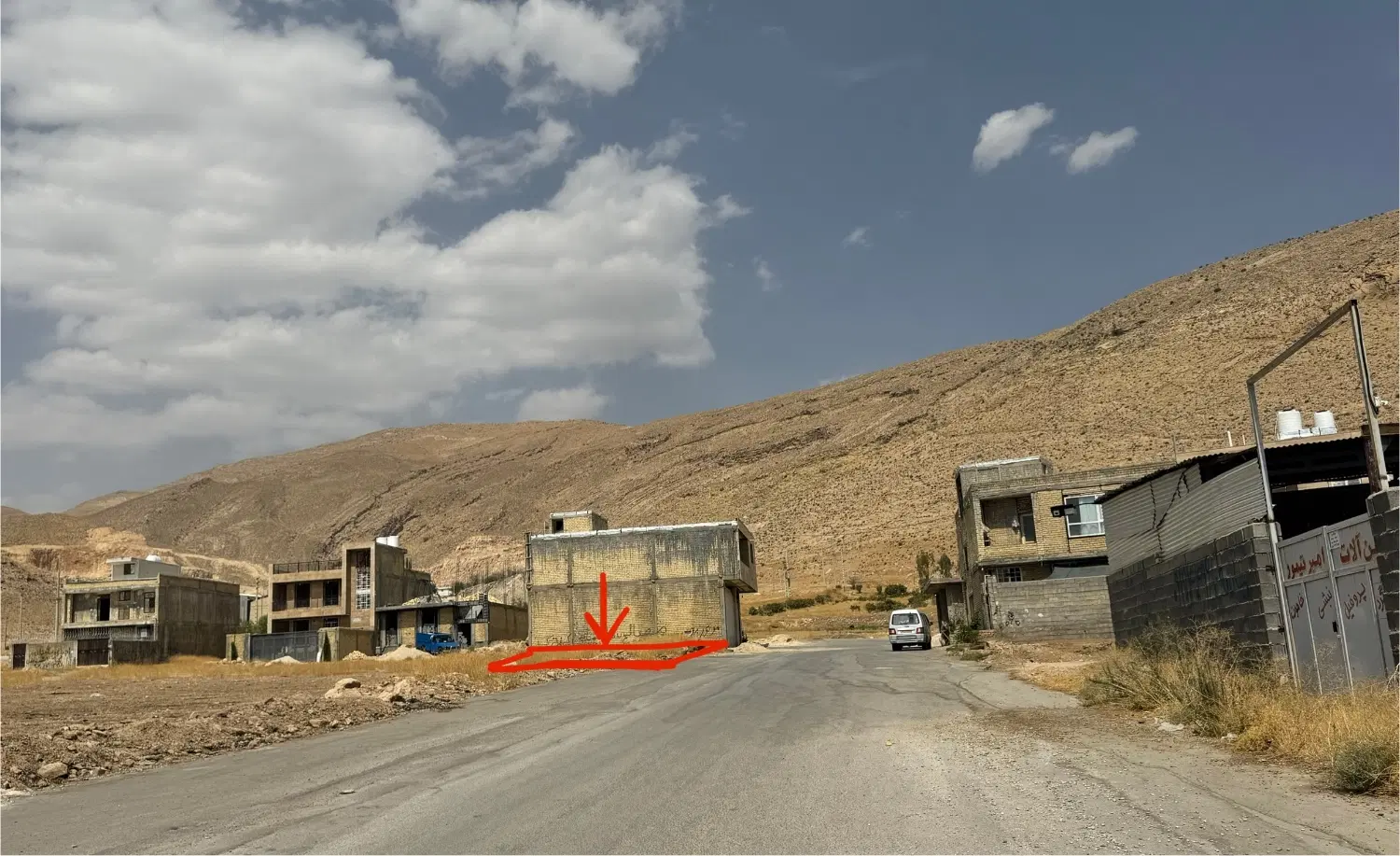 فروش زمین کفترک پشت پاسگاه