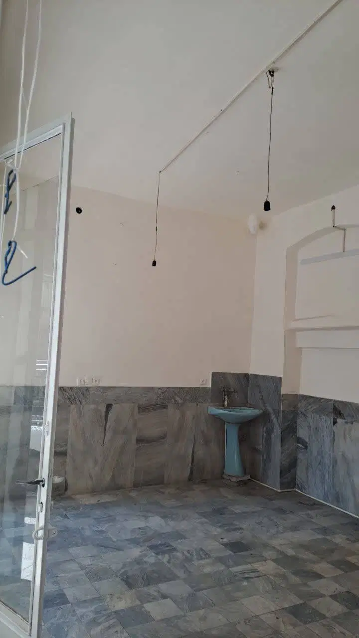 اجاره مغازه ۲ دهنه به متراژ ۲۴ متر