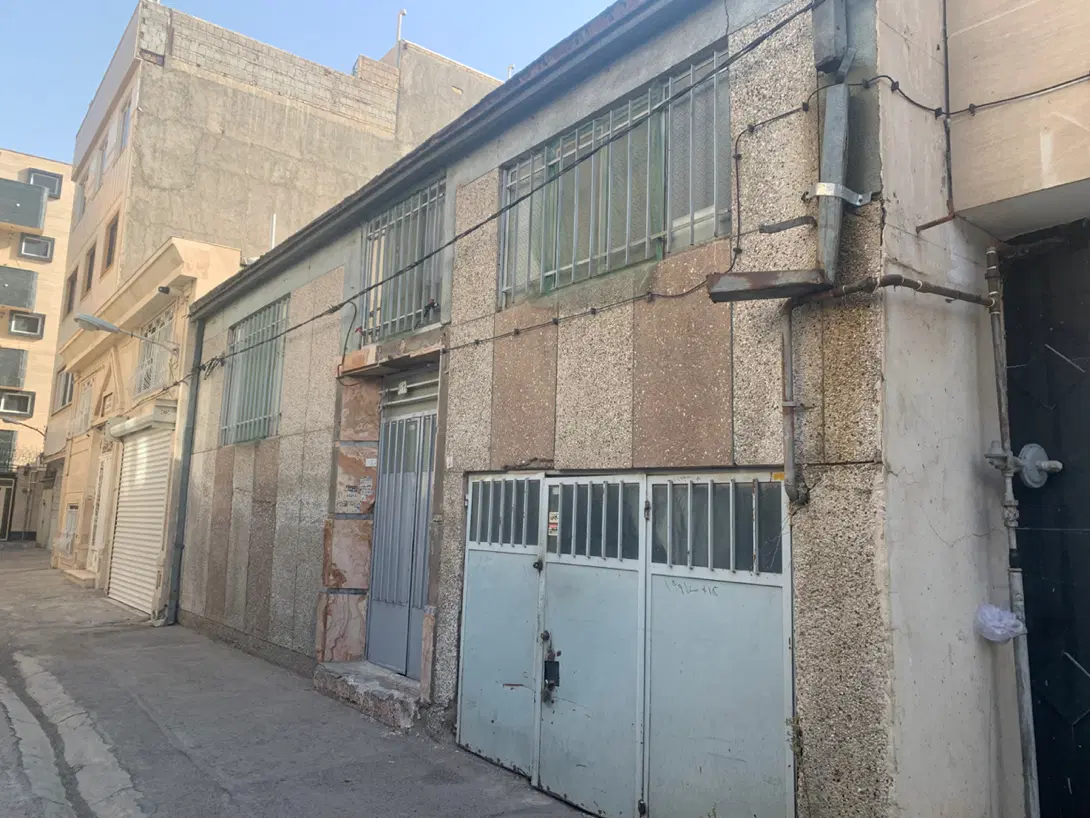 ویلایی۲۸۰متری عبادی۲۱زیربنا۲۵۰مترقطعه۲ازحاشیه ملکی
