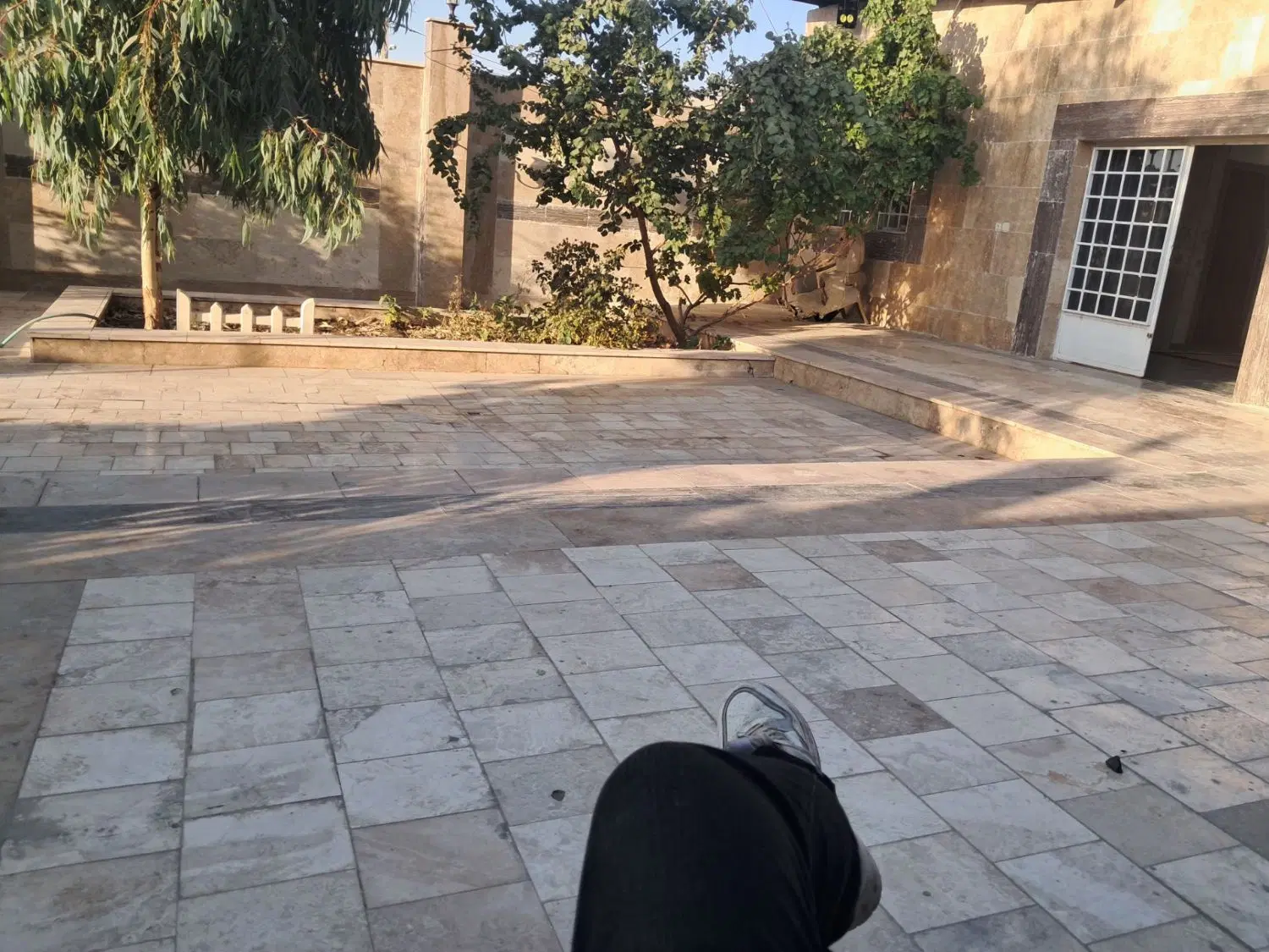 فروش باغ ۴۰۰ متری چسبیده به بافت مسکونی