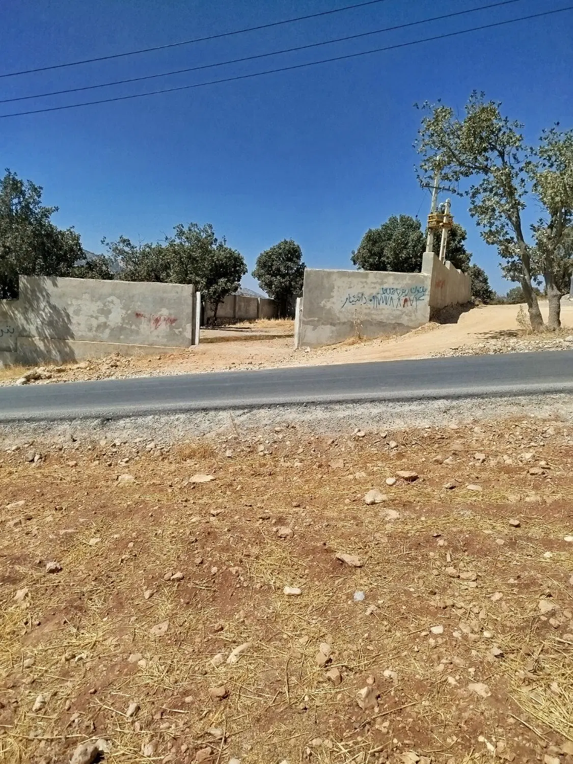 زمین مزدک حبیب اباد