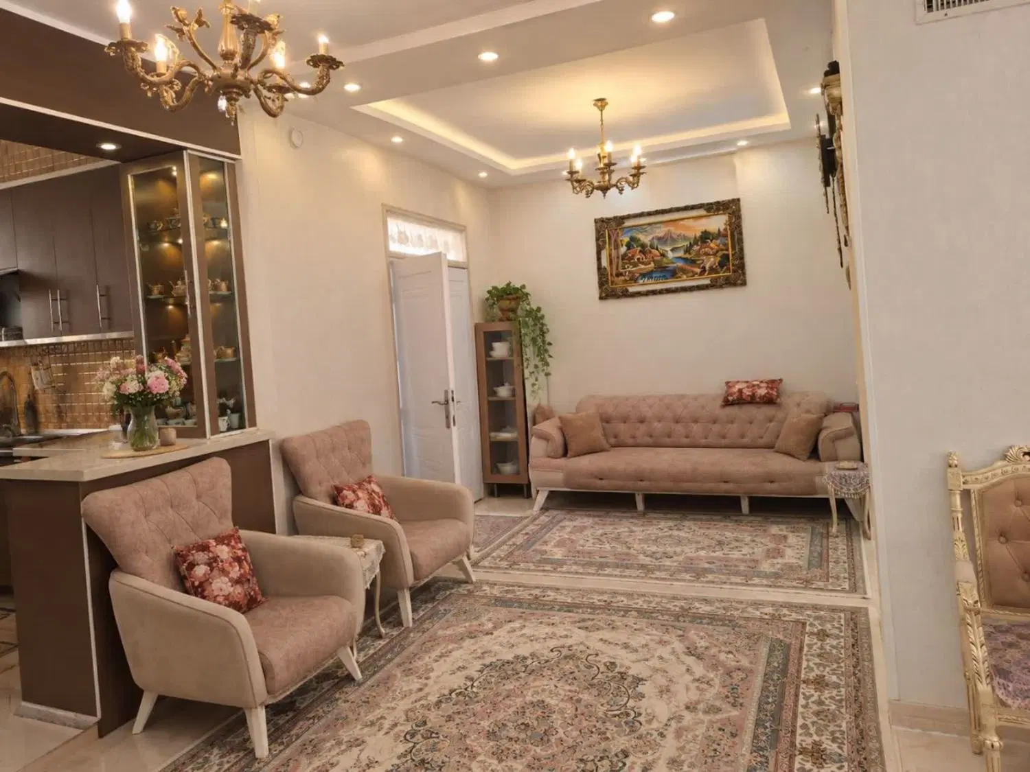 خانه ویلایی یک طبقه کامل با زیرپله کامل