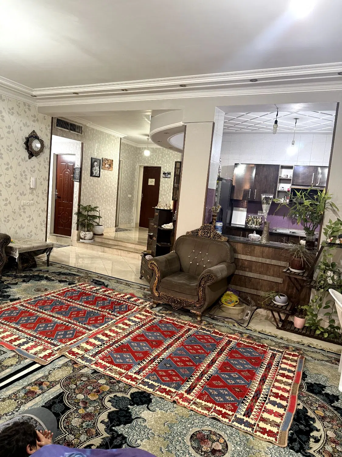 رهن اجاره ویلایی ۳ خواب صدرا فاز ۱