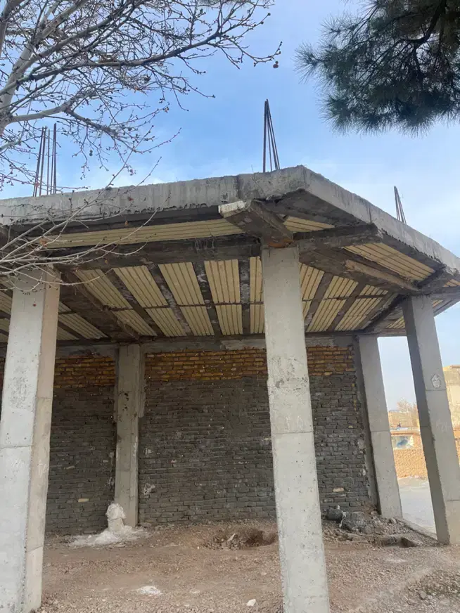 ۹۳ متر تجاری بسطام