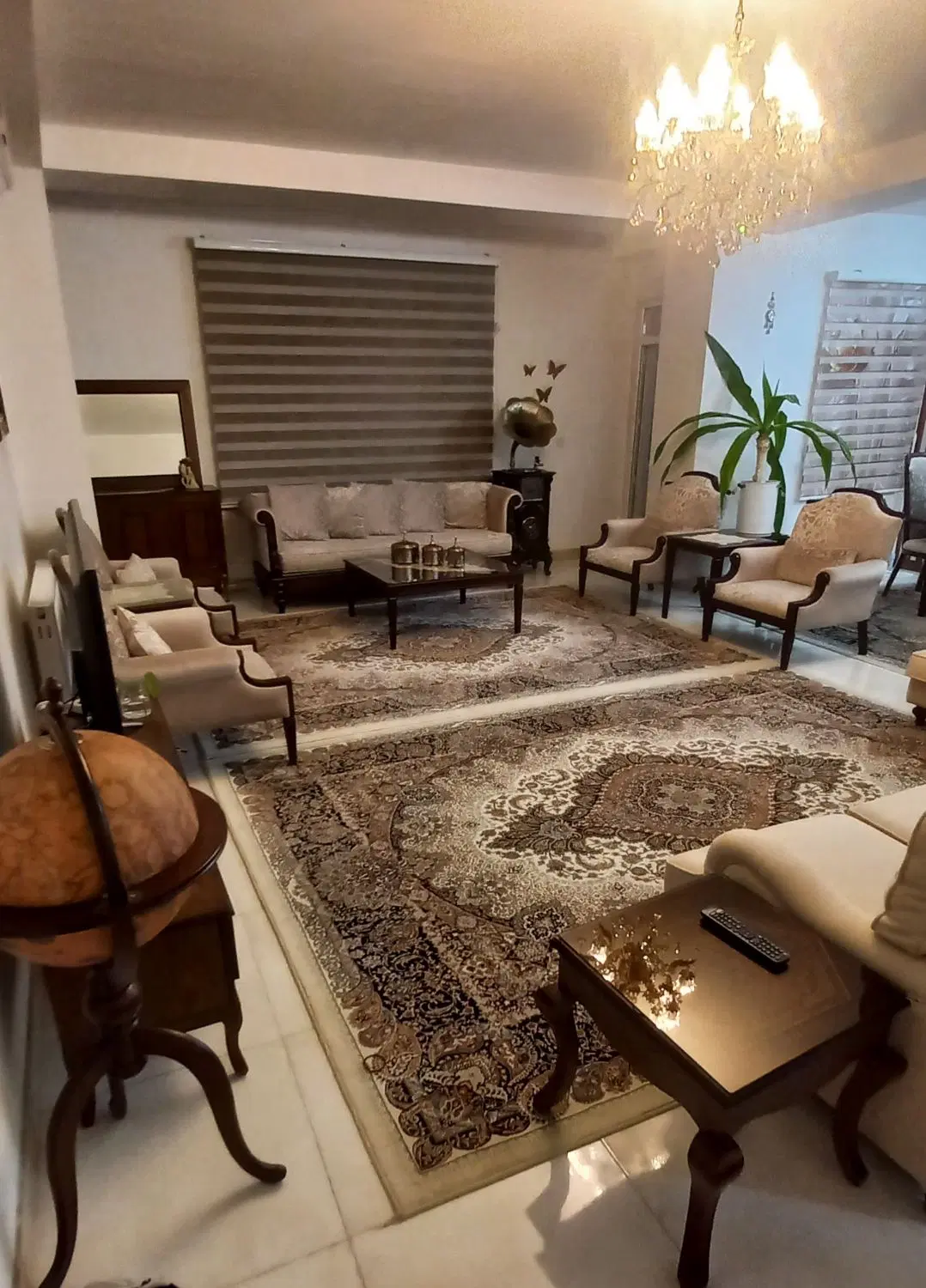 آپارتمان ۱۳۰ متری باغ زمانی