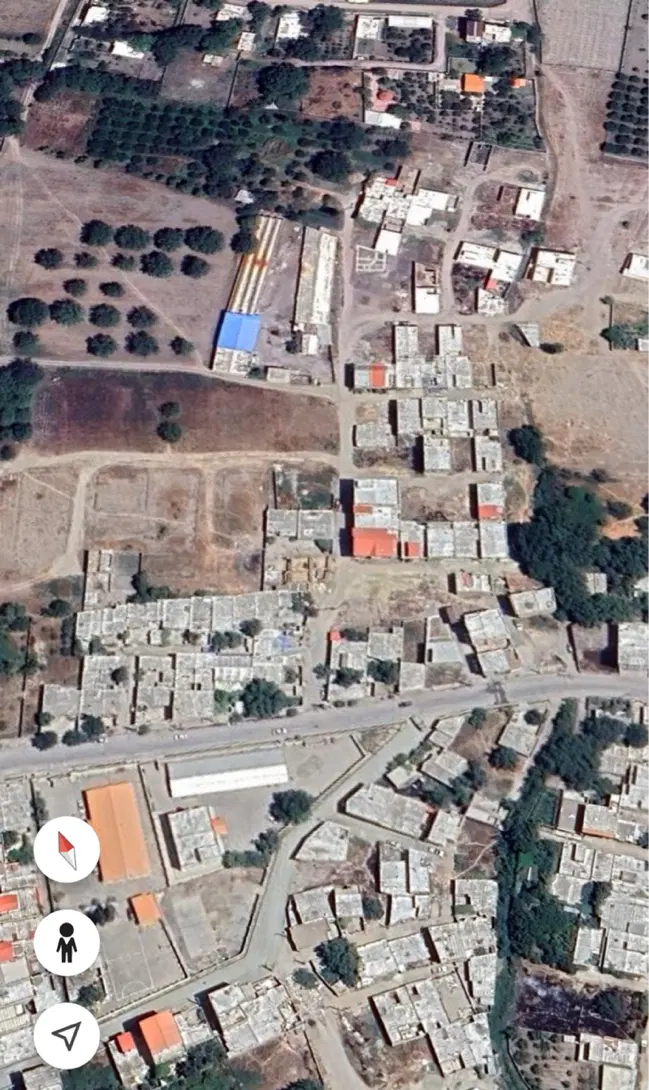 ساختمان نیمه کاره گوی تپه