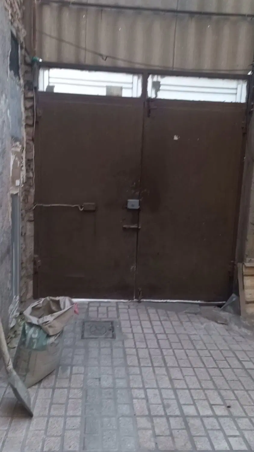 همکف.منزل دربست۱۶۰متر.ویلایی.۲خواب
