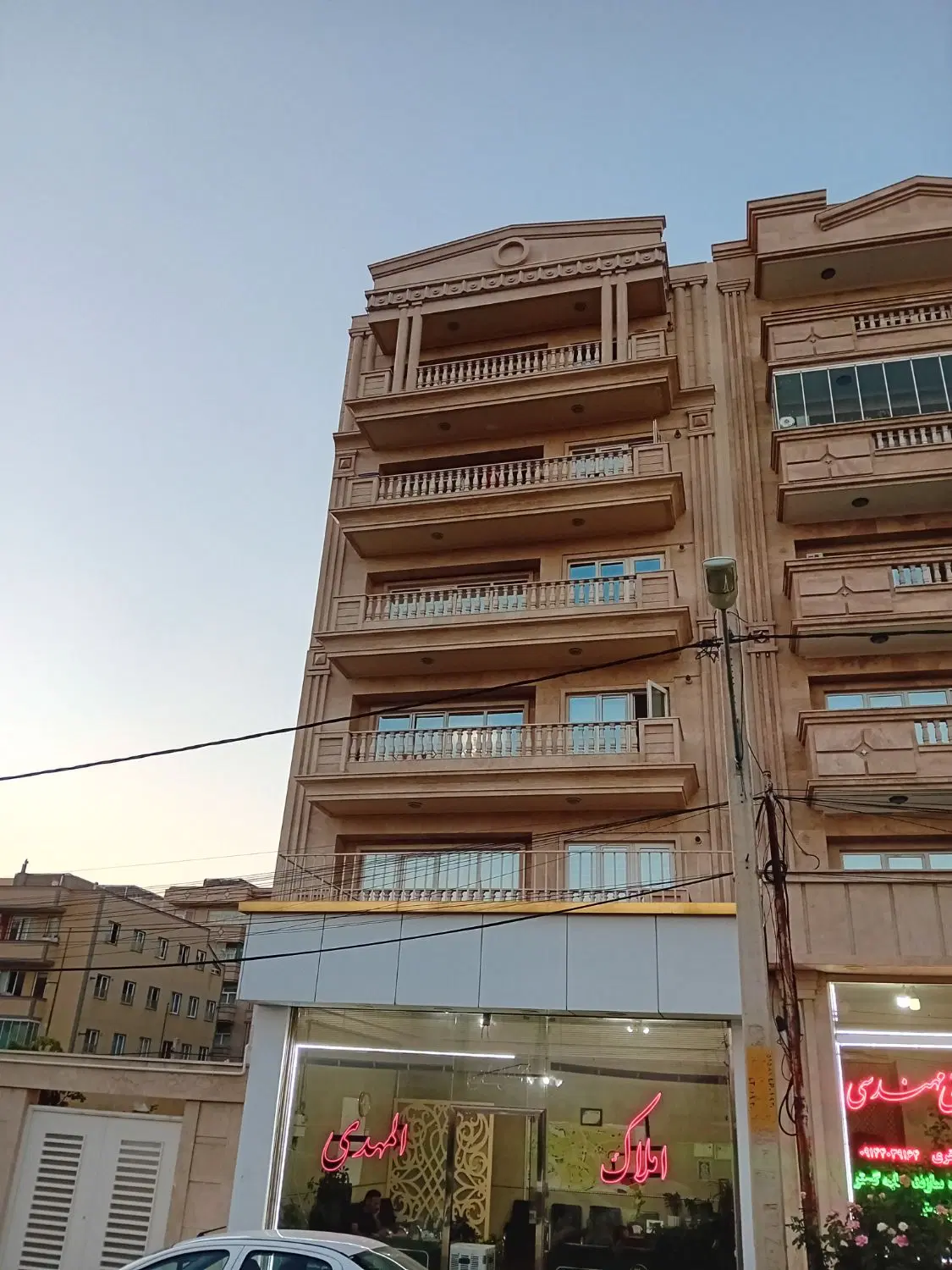 اپارتمان در مرزداران  و فرشته