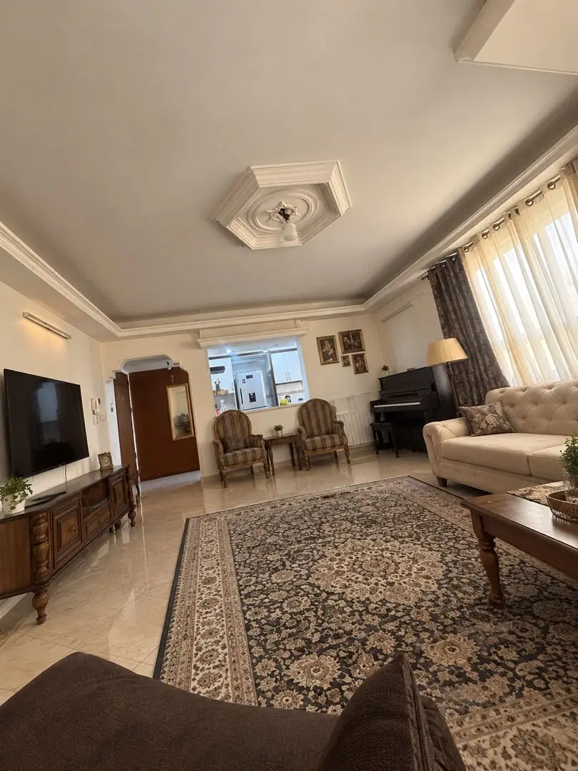 ۱۰۰ متر طبقه چهارم دو خواب با اسانسور فرامرز ۲۹