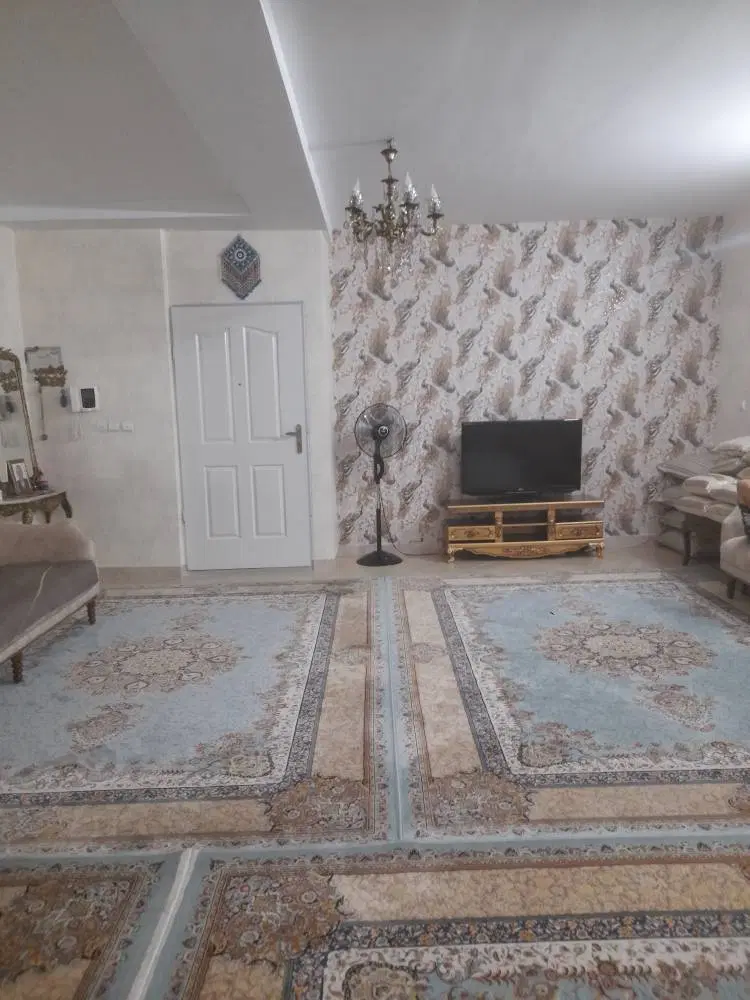 آپارتمان دو واحدی ۹۰ متری بر خیابان فلاحتی‌