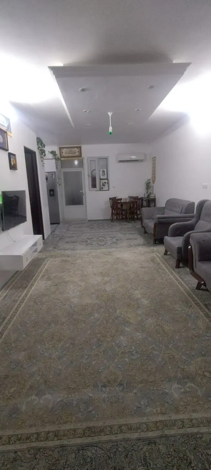 واحد۸۰متری فول امکانات دلباز