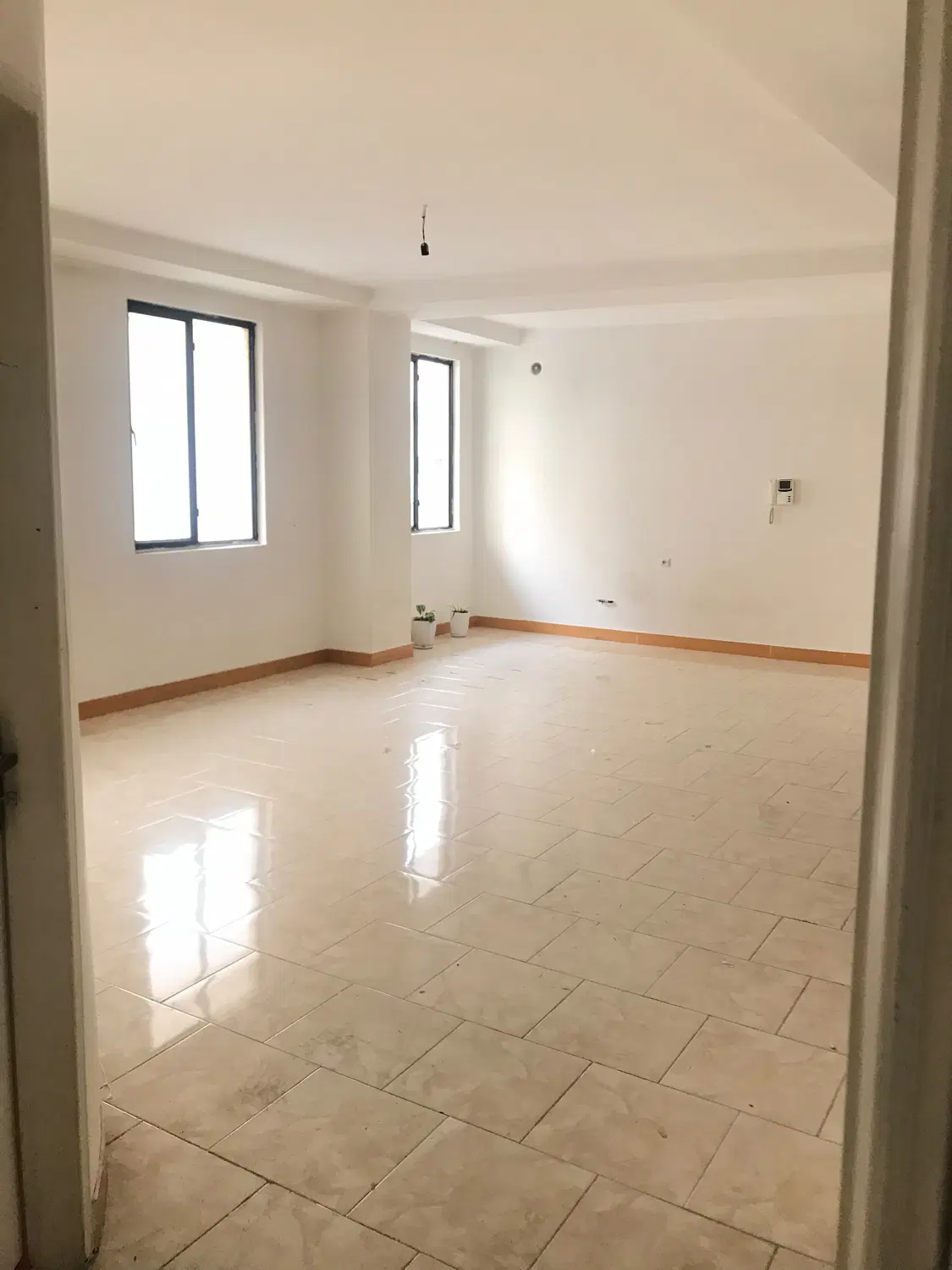 آپارتمان اجاره ای دوخواب با پارکینگ اختصاصی