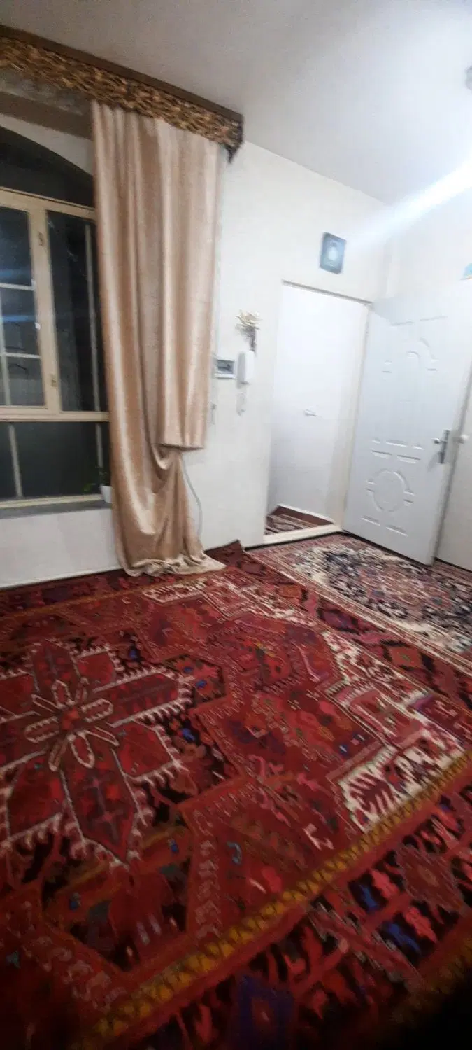 خانه درپاسداران حیدرآباد ۶۵متر ۳طبقه فوری فوری
