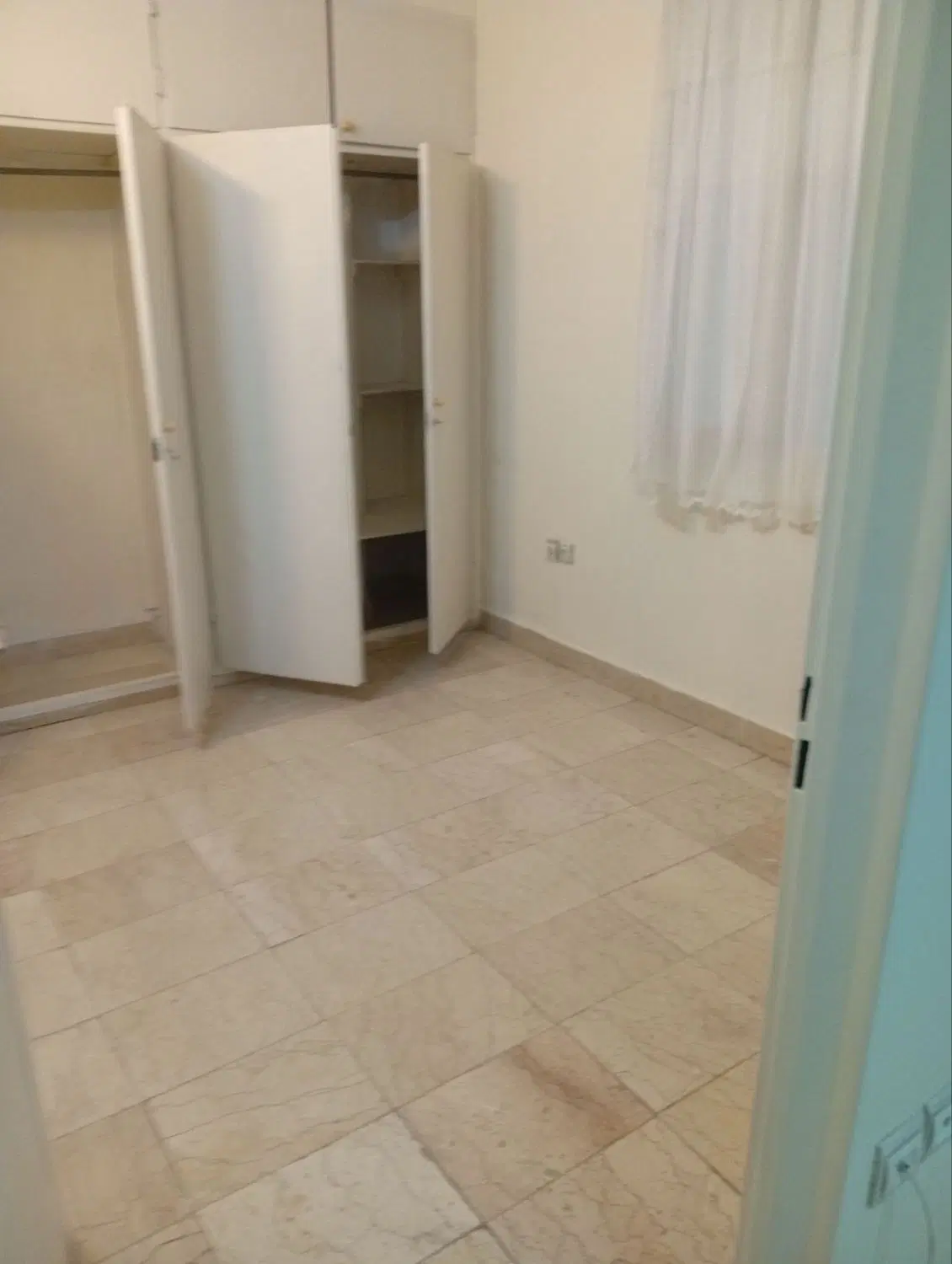 ۸۰ متری پارکینگ سند عرصه عیان
