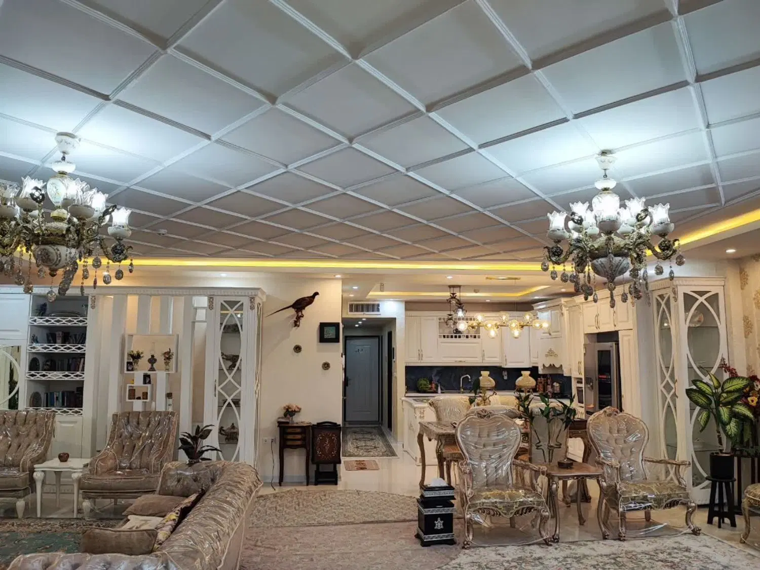رهن و اجاره آپارتمان ۷۰ متری گلدیس16