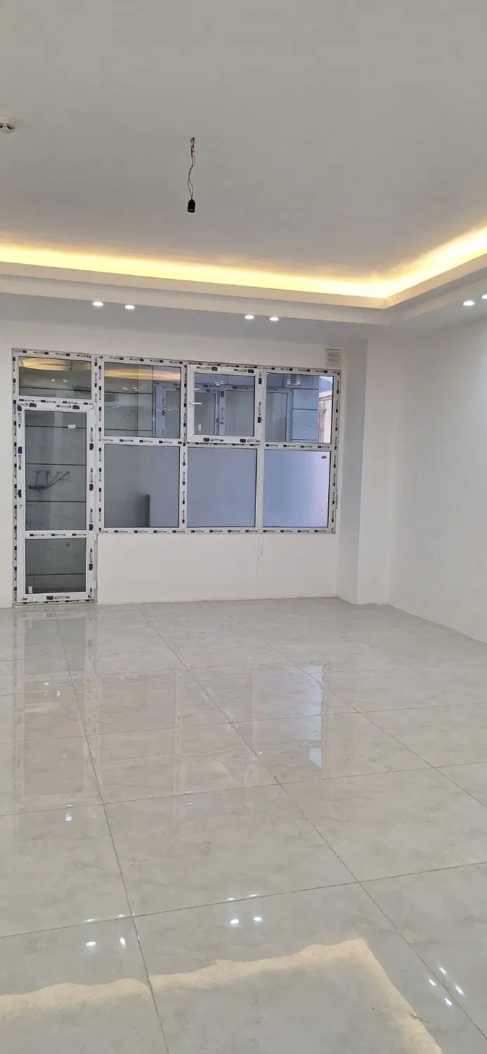 مشاور املاک نانکلی