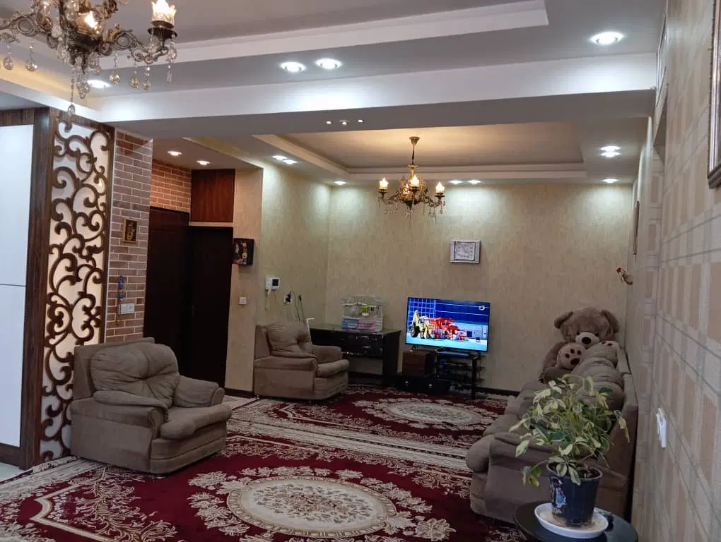 همکف ۱۳۰ متری سه خواب