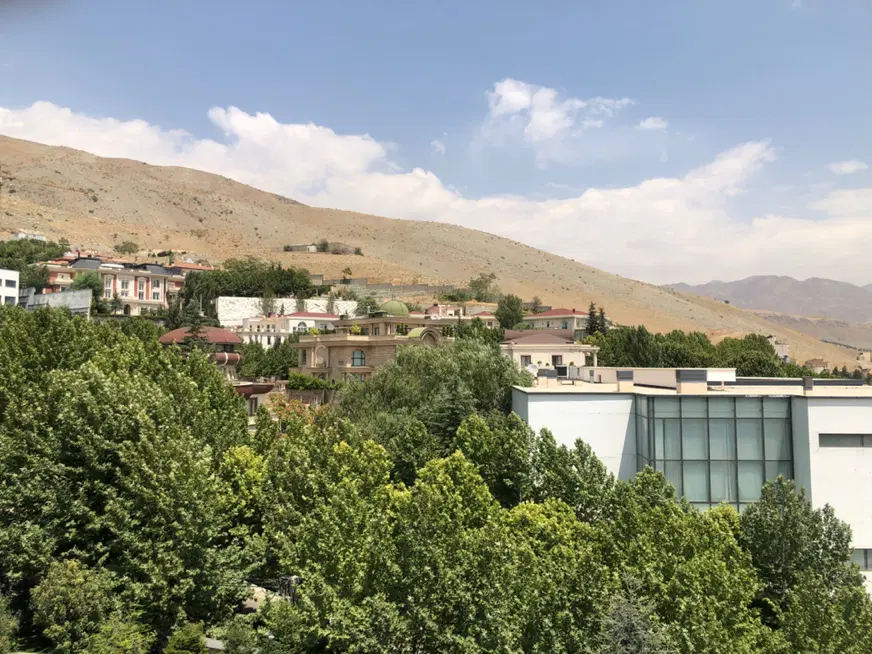 اجاره_260 متر سه خواب _ رو به کوهستان _چشم انداز