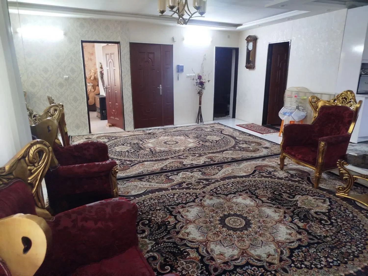 آپارتمان تک واحدی طبقه 4