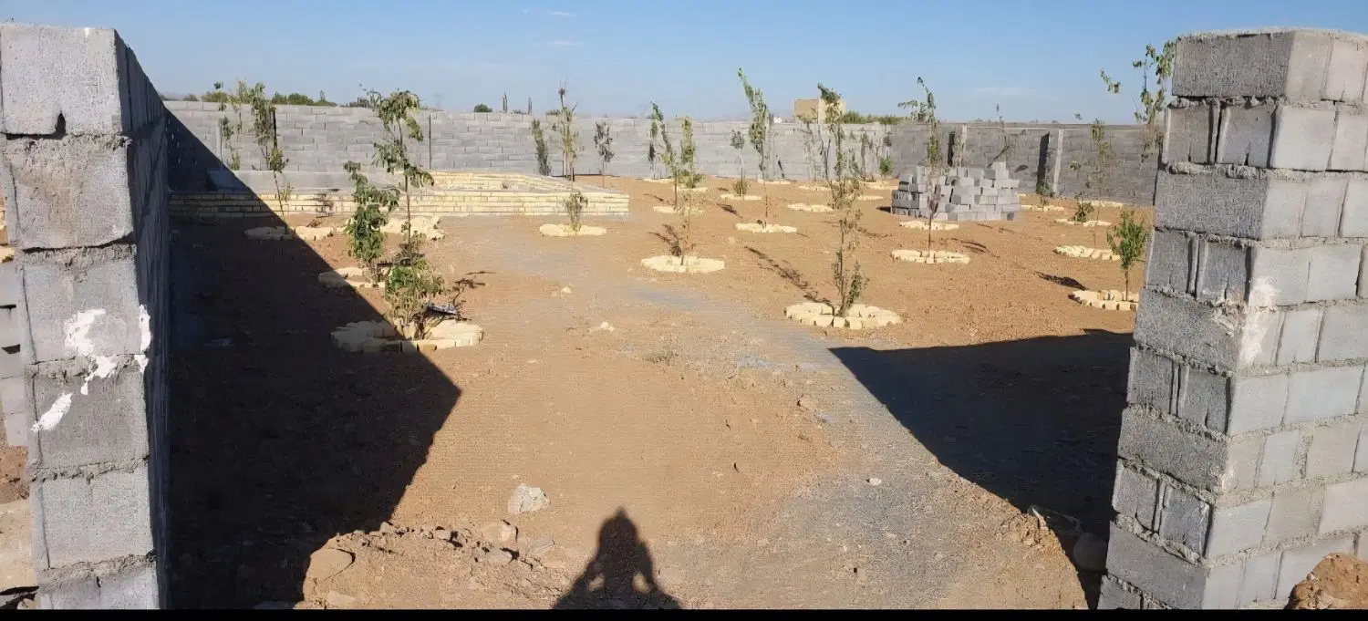 باغچه ۷۰۰ متری محصور،چسب شهر