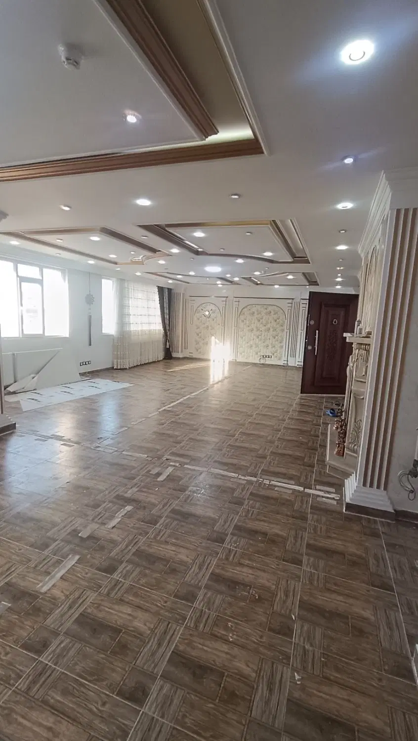 پنت هاوس لوکس سه خواب طبقه آخر لوکس و اعیانی