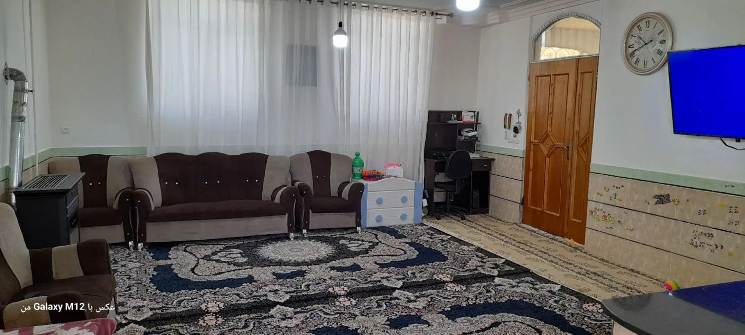 فروش خانه ویلایی خیابان 16 متری فاز1