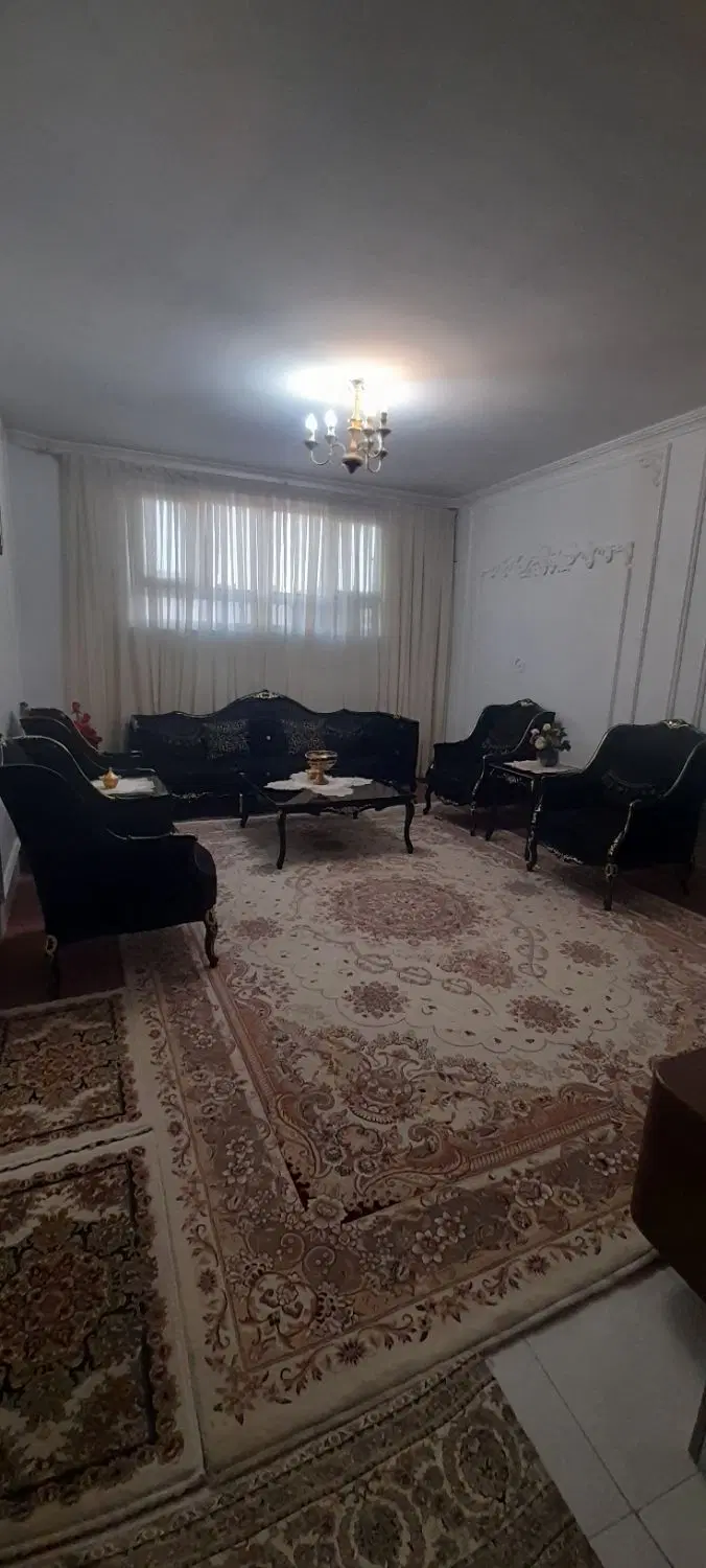 آپارتمان جنوبی در فیضیه غربی
