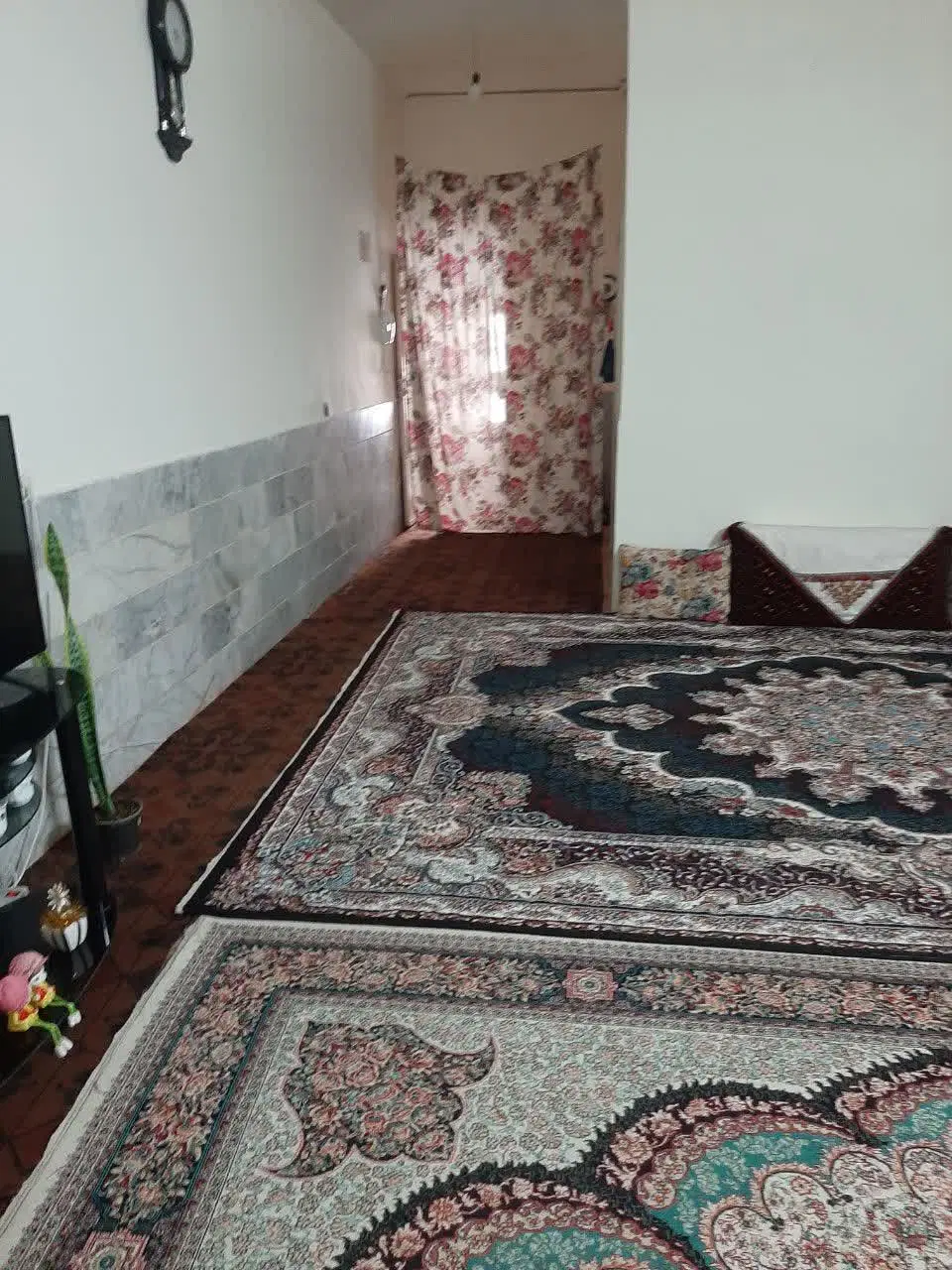 همکف۸۵متری